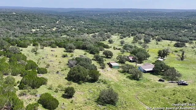104 SD 14070 Rocksprings, TX 78880