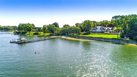 227 Dock Lane