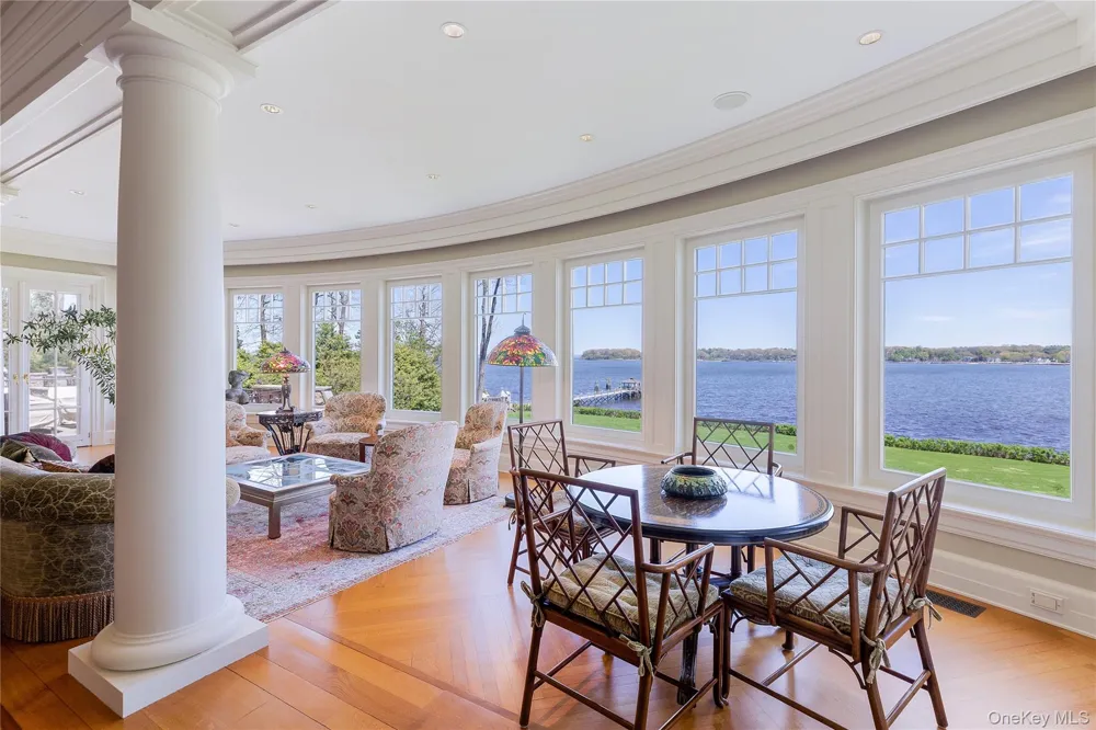 227 Dock Lane Great Neck, NY 11024