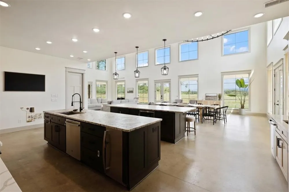 664 Wiggins Road Lyerly, GA 30730