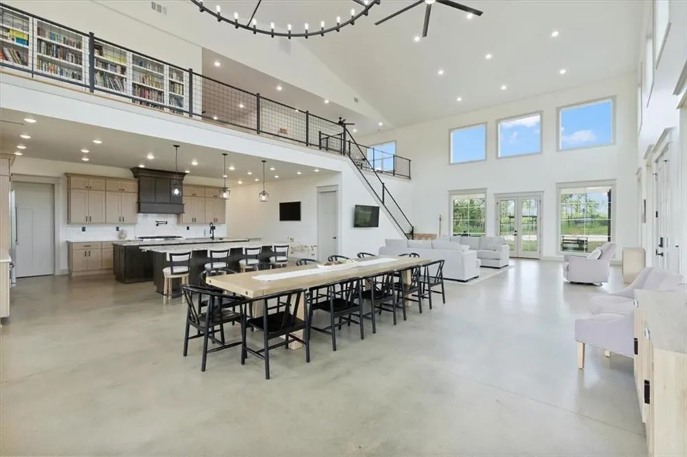 664 Wiggins Road Lyerly, GA 30730