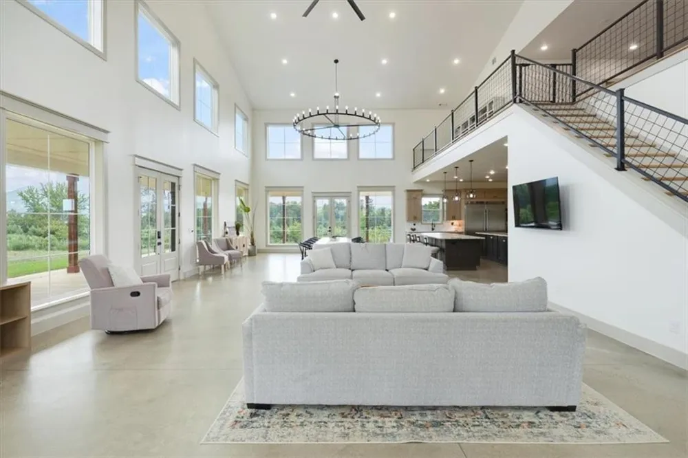664 Wiggins Road Lyerly, GA 30730