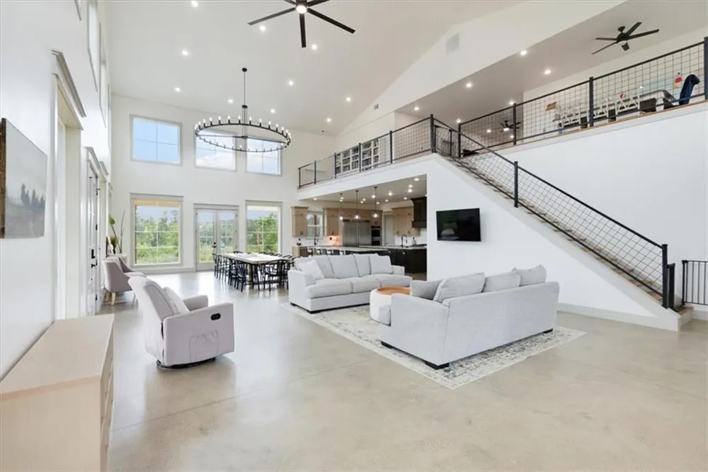664 Wiggins Road Lyerly, GA 30730