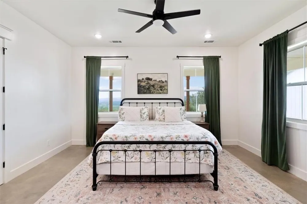 664 Wiggins Road Lyerly, GA 30730