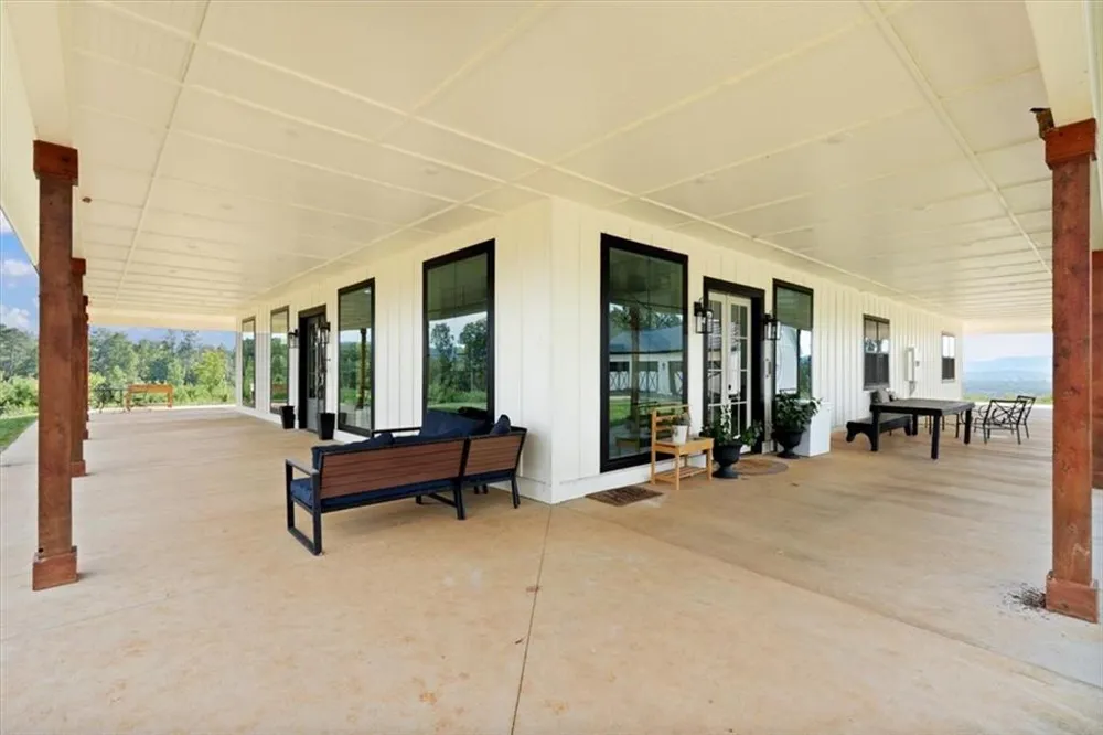 664 Wiggins Road Lyerly, GA 30730