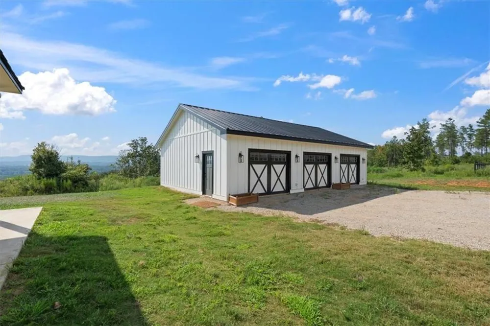 664 Wiggins Road Lyerly, GA 30730
