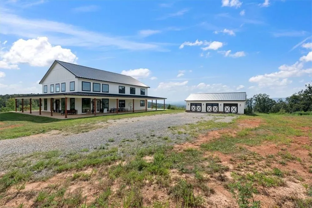 664 Wiggins Road Lyerly, GA 30730