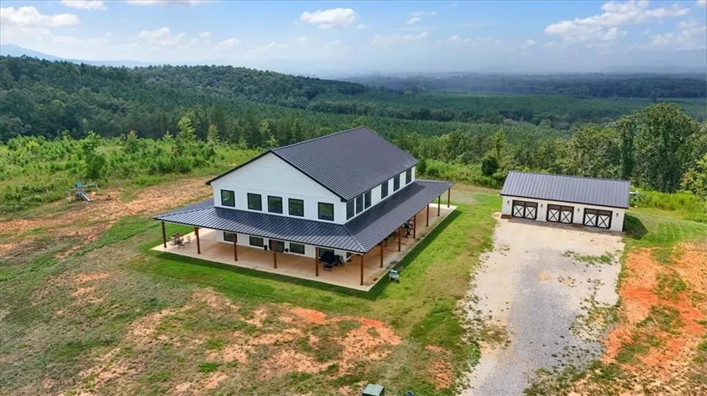 664 Wiggins Road Lyerly, GA 30730