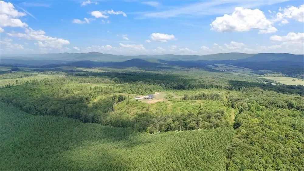 664 Wiggins Road Lyerly, GA 30730
