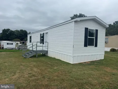 23 HILLSIDE ESTATES