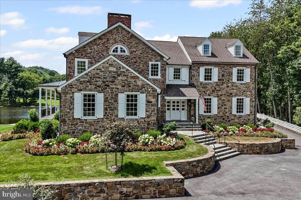 80 HEYBURN ROAD Chadds Ford, PA 19317