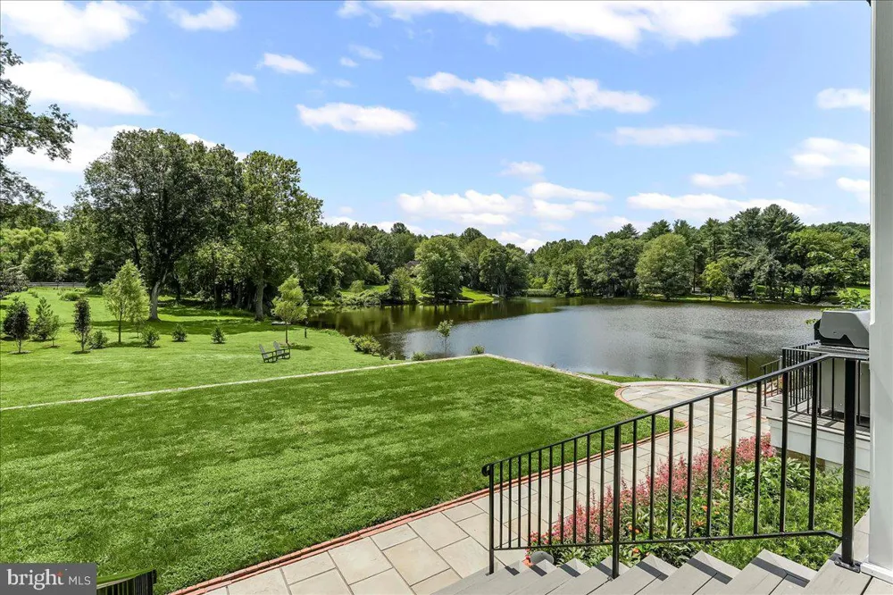 80 HEYBURN ROAD Chadds Ford, PA 19317