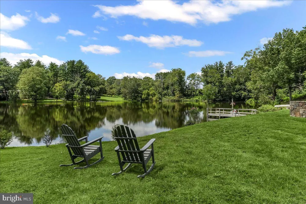 80 HEYBURN ROAD Chadds Ford, PA 19317