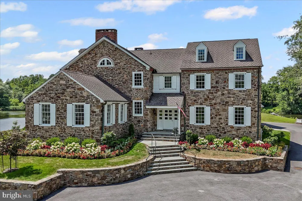 80 HEYBURN ROAD Chadds Ford, PA 19317