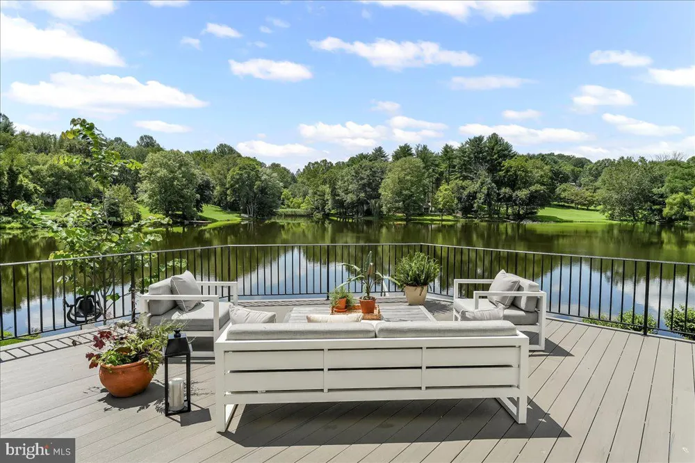 80 HEYBURN ROAD Chadds Ford, PA 19317