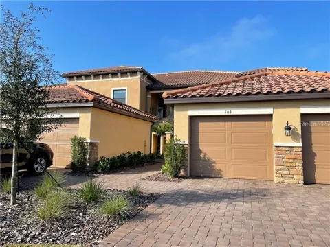 13823 MESSINA LOOP #203