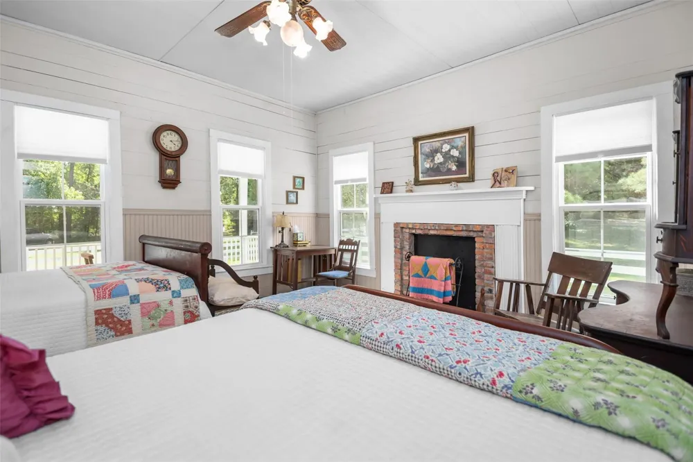 609 County Road 1175 Kennard, TX 75847