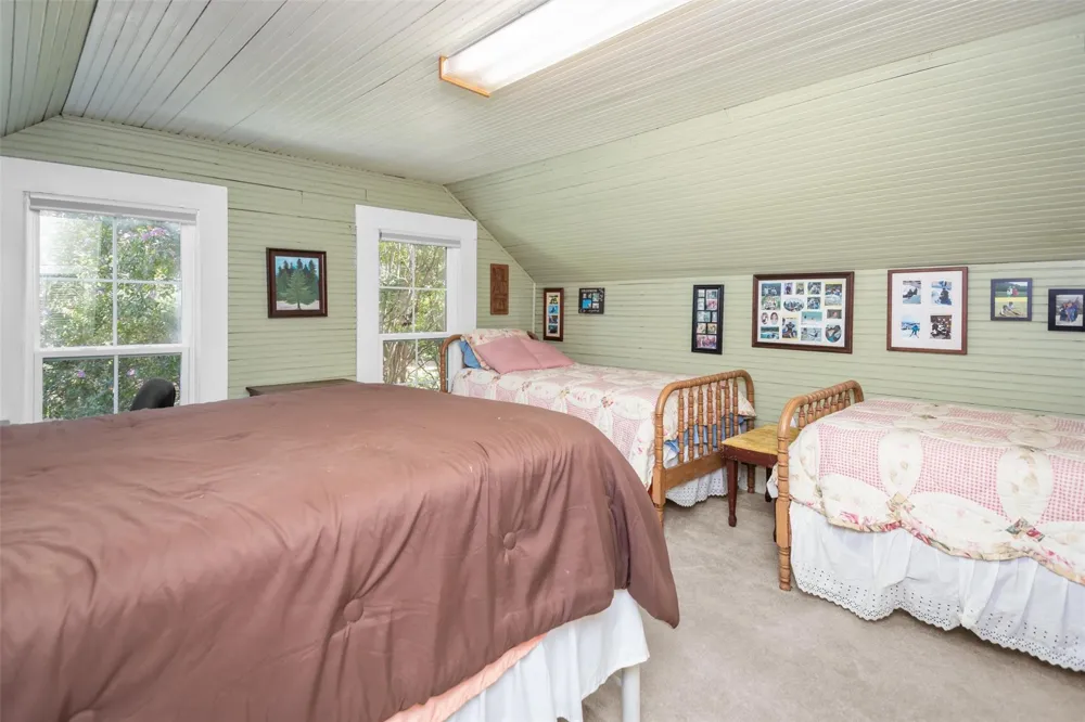 609 County Road 1175 Kennard, TX 75847
