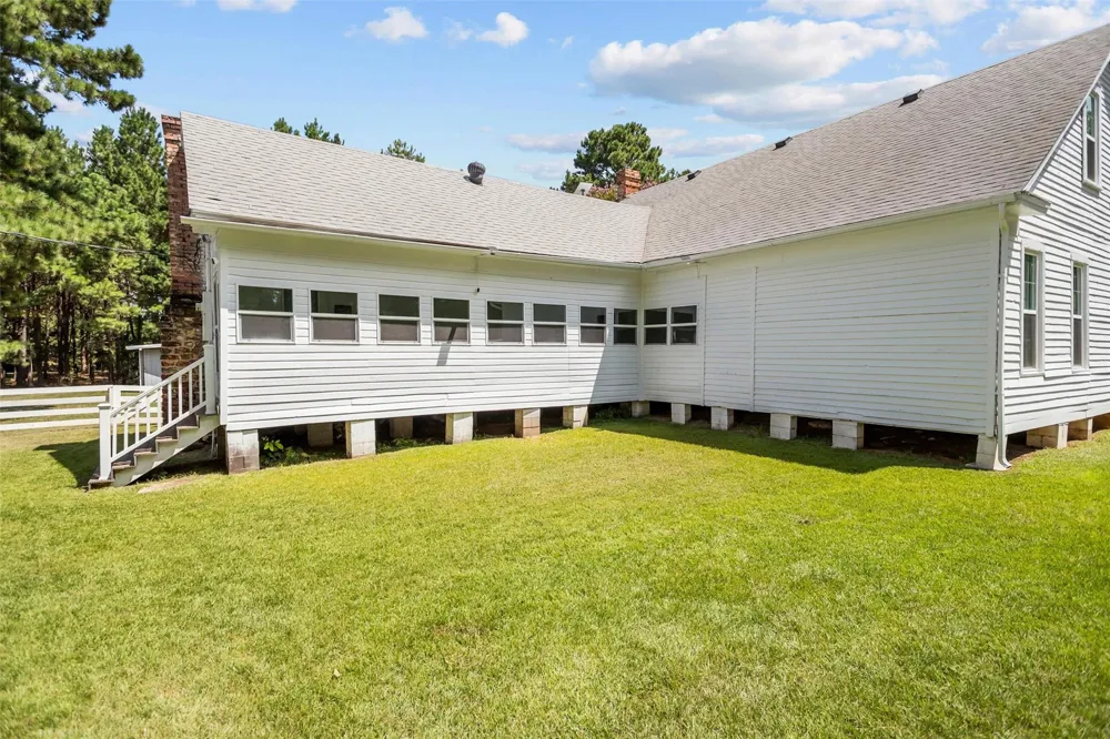 609 County Road 1175 Kennard, TX 75847