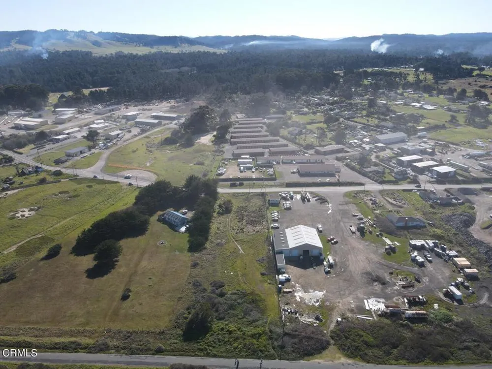 1261 Main Street Fort Bragg, CA 95437