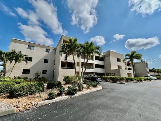 801 ISLAMORADA BOULEVARD #26C Punta Gorda, FL 33955