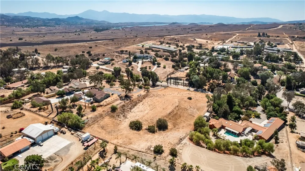 Halter Lane Riverside, CA 92504