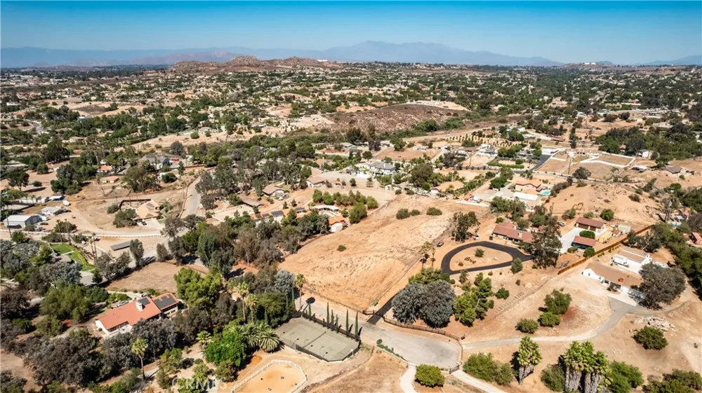 Halter Lane Riverside, CA 92504