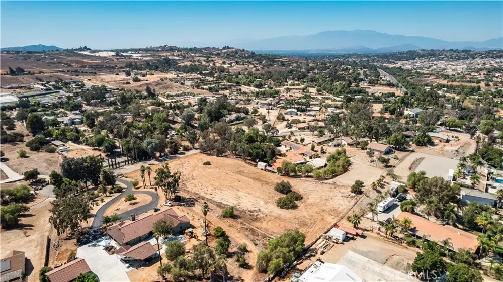 Halter Lane Riverside, CA 92504