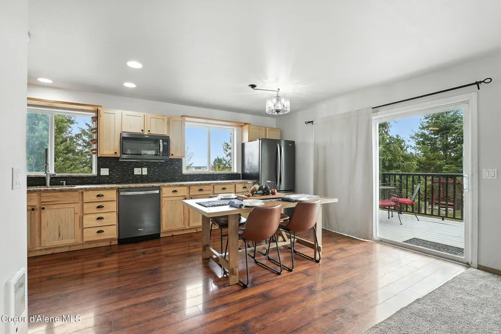 27408 Weir Road Athol, ID 83801