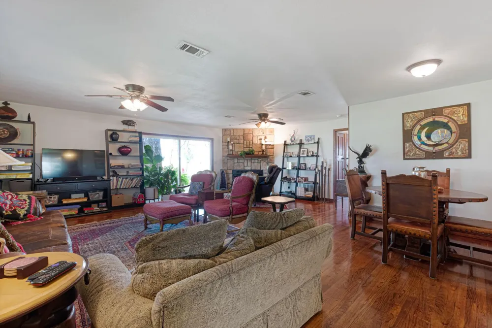1115 County Road 204 Burnet, TX 78611