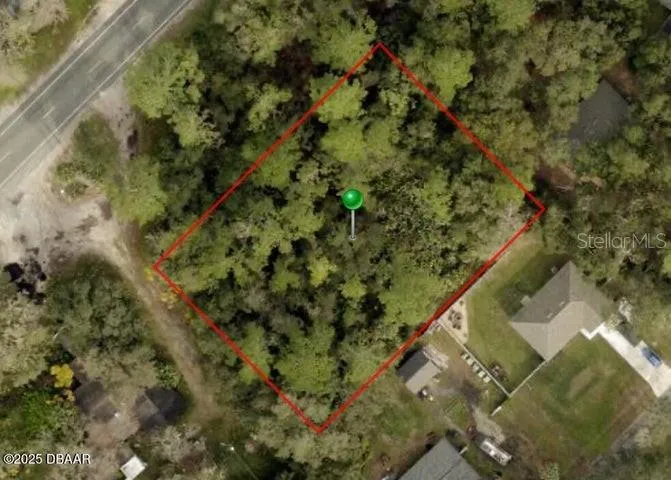 2884 W NEW YORK AVENUE Deland, FL 32720