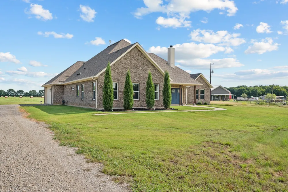 2435 Cobler Road Collinsville, TX 76233