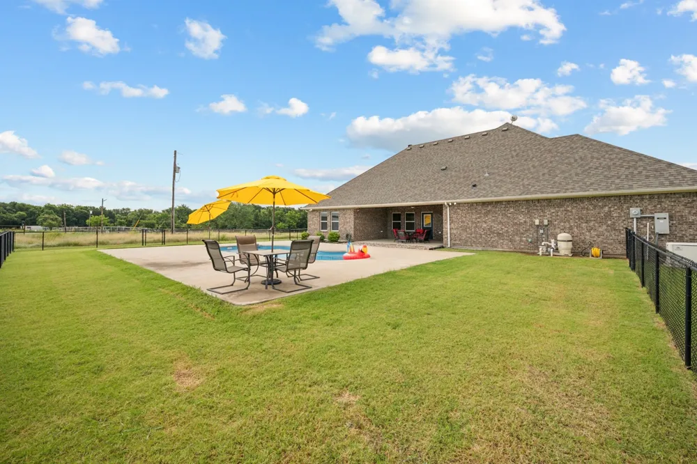 2435 Cobler Road Collinsville, TX 76233