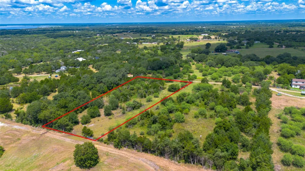 732 Christmas Road Brenham, TX 77833