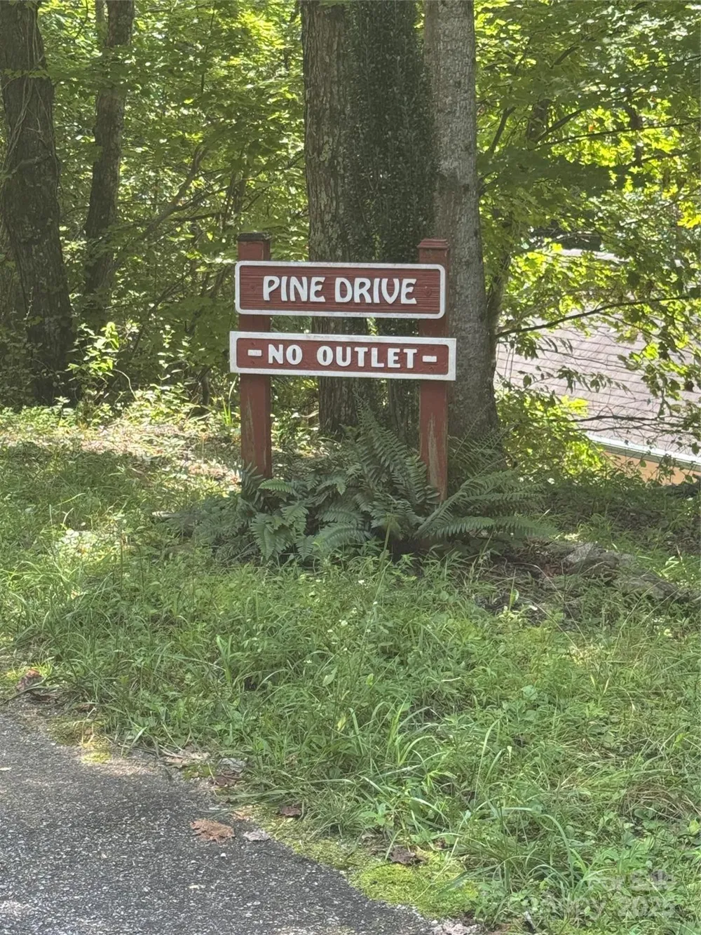 23 Red Oak Drive Mills River, NC 28759