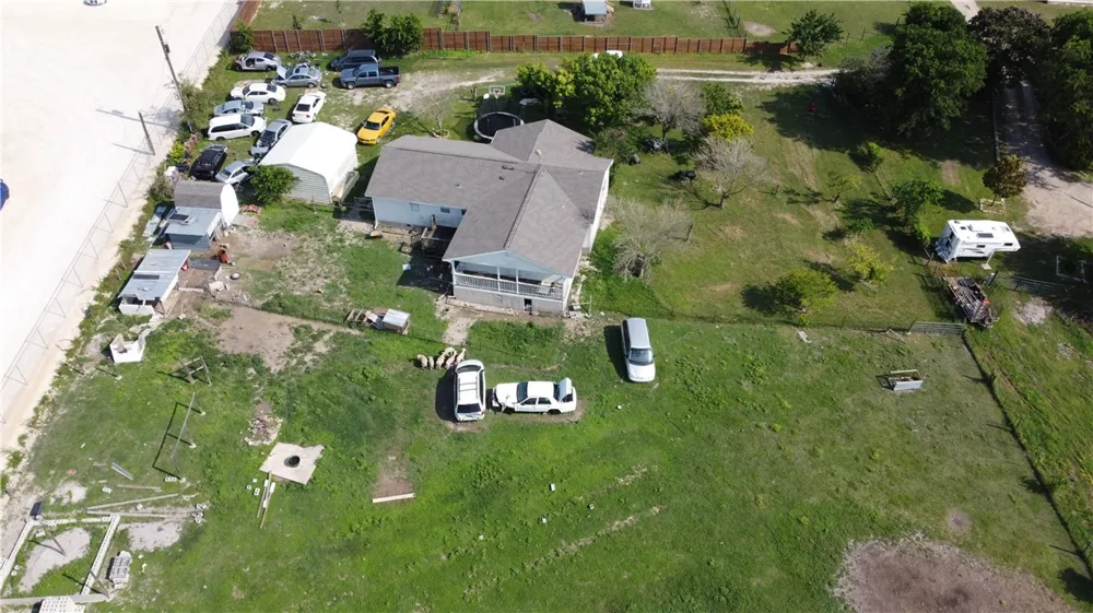 1629 County Road 107 Road Hutto, TX 78634