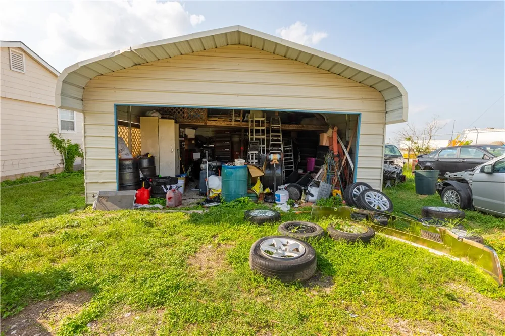 1629 County Road 107 Road Hutto, TX 78634