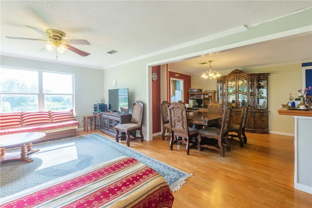 1629 County Road 107 Road Hutto, TX 78634