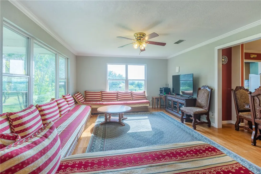 1629 County Road 107 Road Hutto, TX 78634