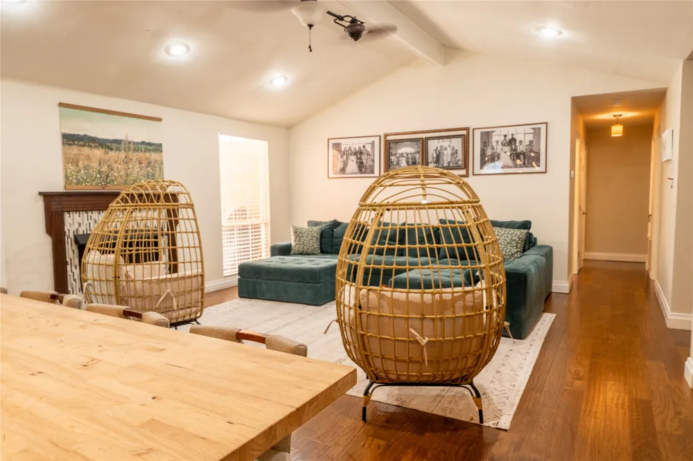 2107 Emerald Isle Drive Leander, TX 78641