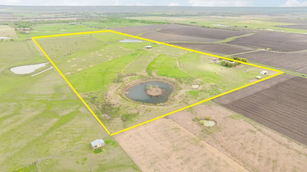 19810 Janak Road Coupland, TX 78615