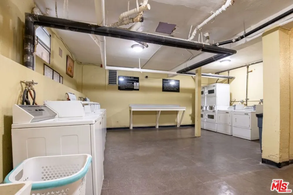 729 S Union Avenue #200 Los Angeles, CA 90017