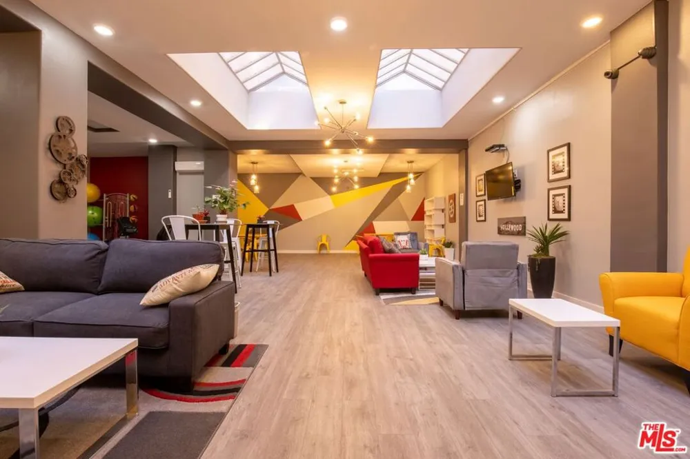 729 S Union Avenue #200 Los Angeles, CA 90017
