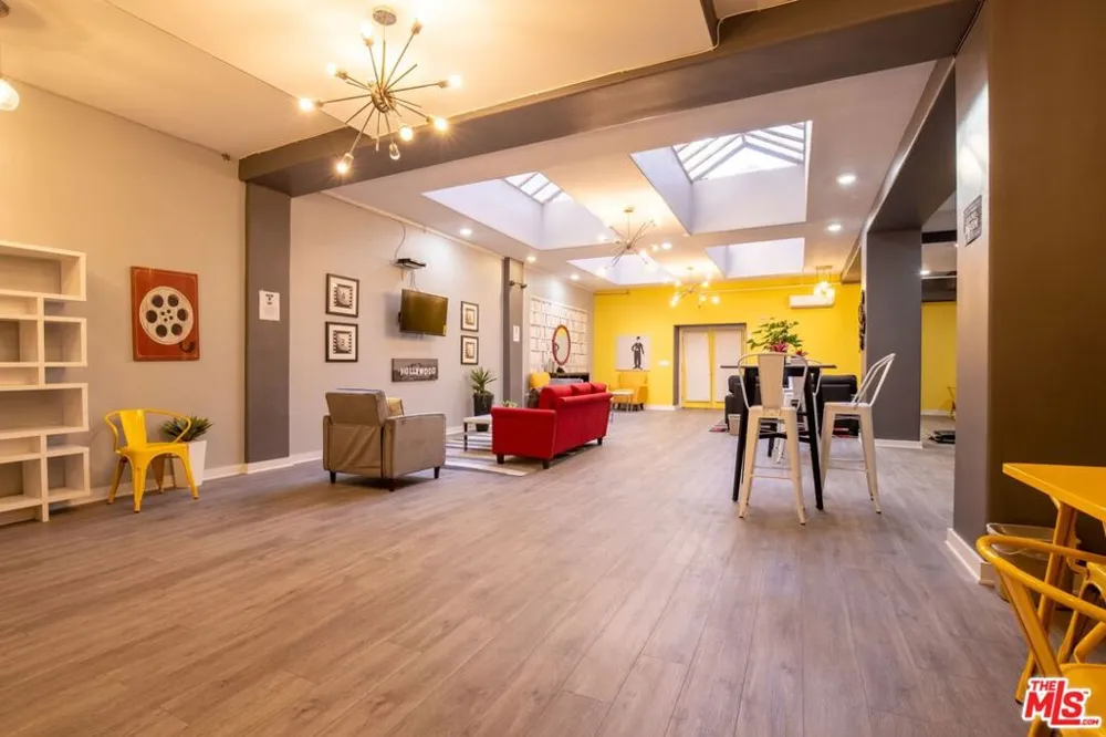 729 S Union Avenue #200 Los Angeles, CA 90017