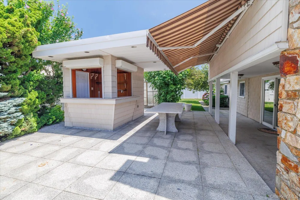 1298 Beech Street Atlantic Beach, NY 11509