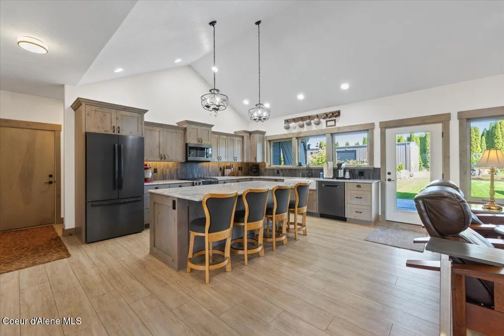 145 E HANLEY AVENUE Dalton Gardens, ID 83815