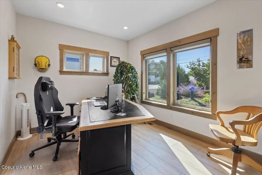 145 E HANLEY AVENUE Dalton Gardens, ID 83815