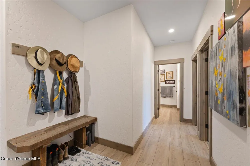 145 E HANLEY AVENUE Dalton Gardens, ID 83815