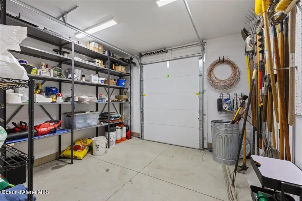145 E HANLEY AVENUE Dalton Gardens, ID 83815