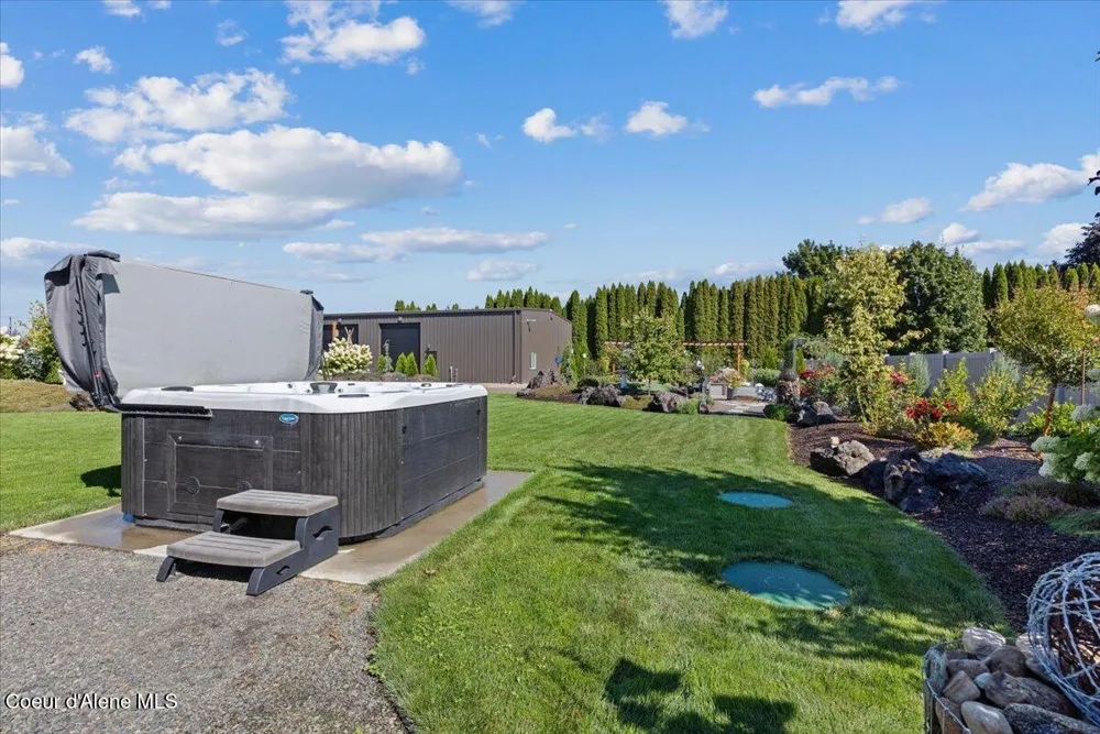 145 E HANLEY AVENUE Dalton Gardens, ID 83815